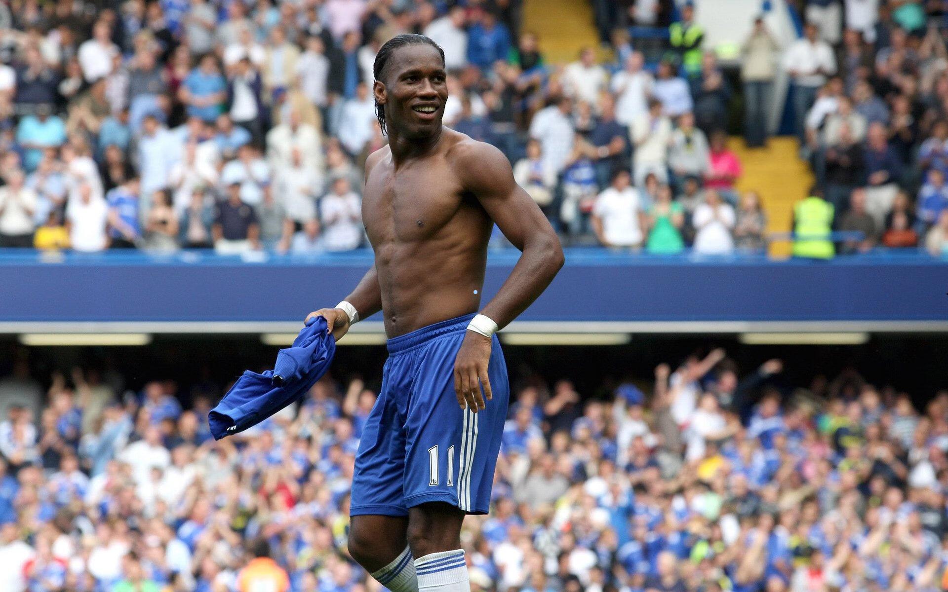 克林斯曼确信拜仁提前捧起德甲桂冠，诺伊尔持续稳守德国门将首席