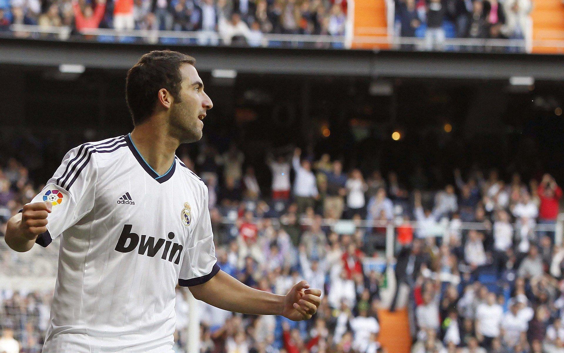 独家专访，前马赛主席揭秘托万回归，职业生涯转折点重塑法甲巨星之路