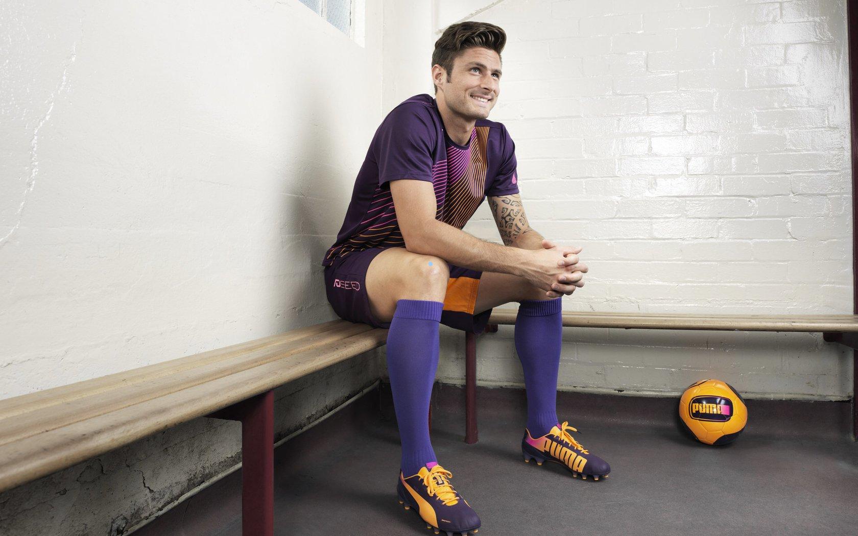 华体会官网：罗体独家披露，新月俱乐部慷慨承担外租球员年薪主体，坎塞洛租借案引发多队角逐